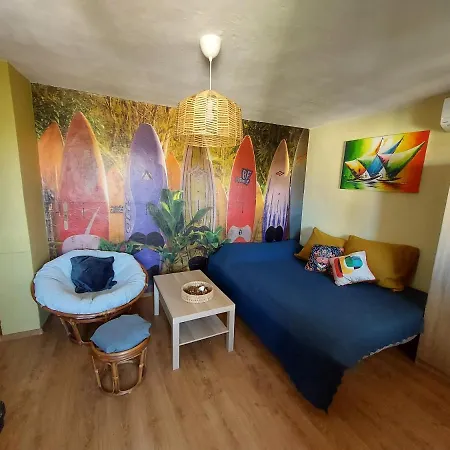 Surf House Apartmán *